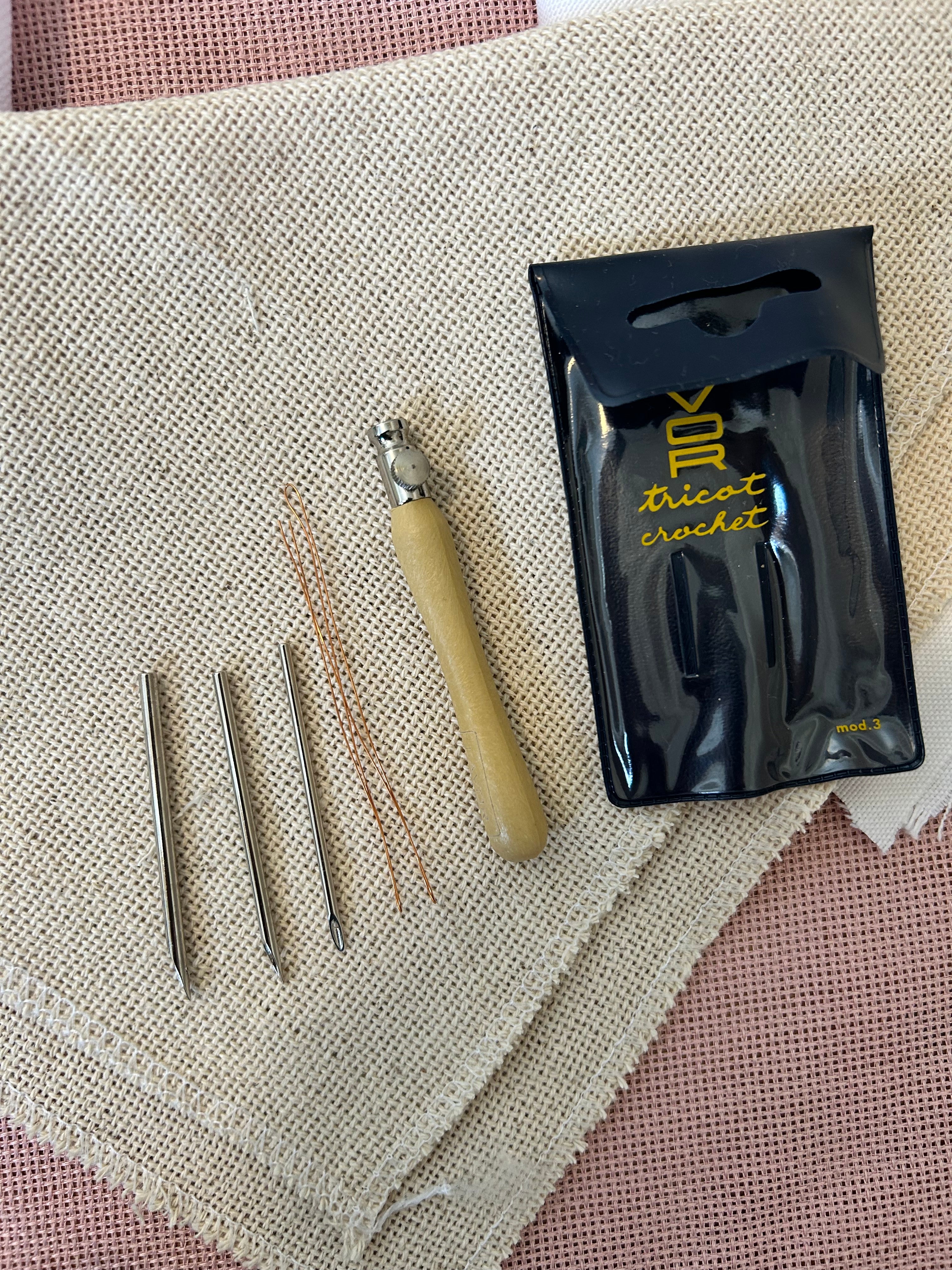 Punch needle set met LAVOR en Nurge borduurring
